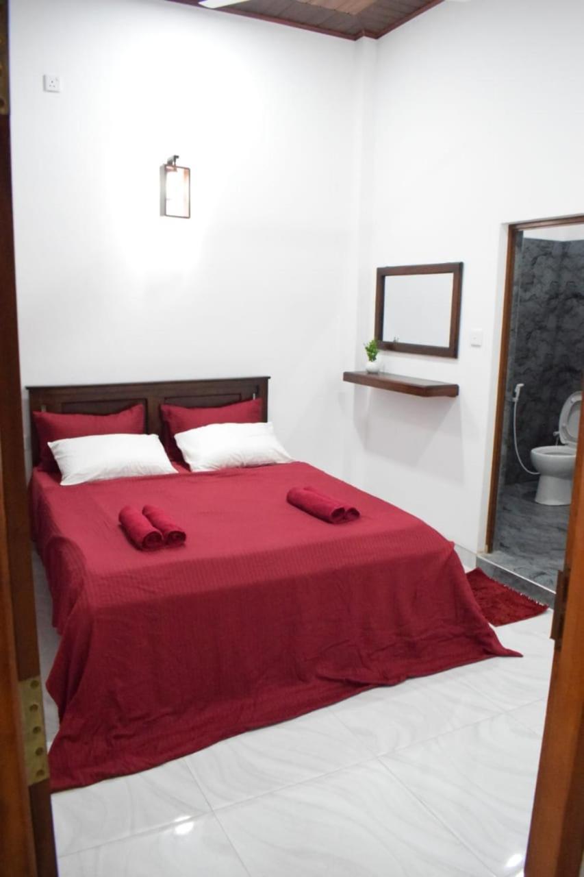 The Alexis'S Guest House Negombo Exteriör bild