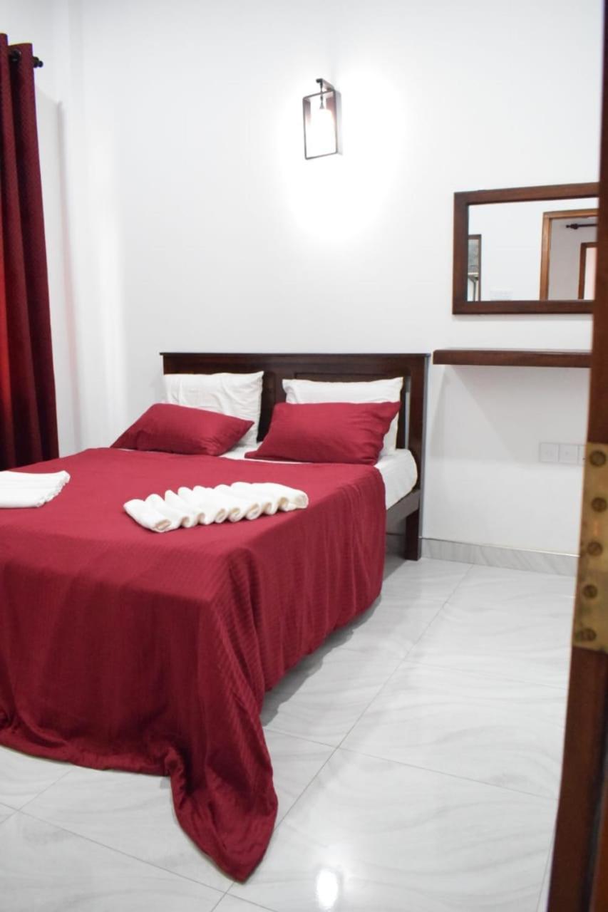 The Alexis'S Guest House Negombo Exteriör bild