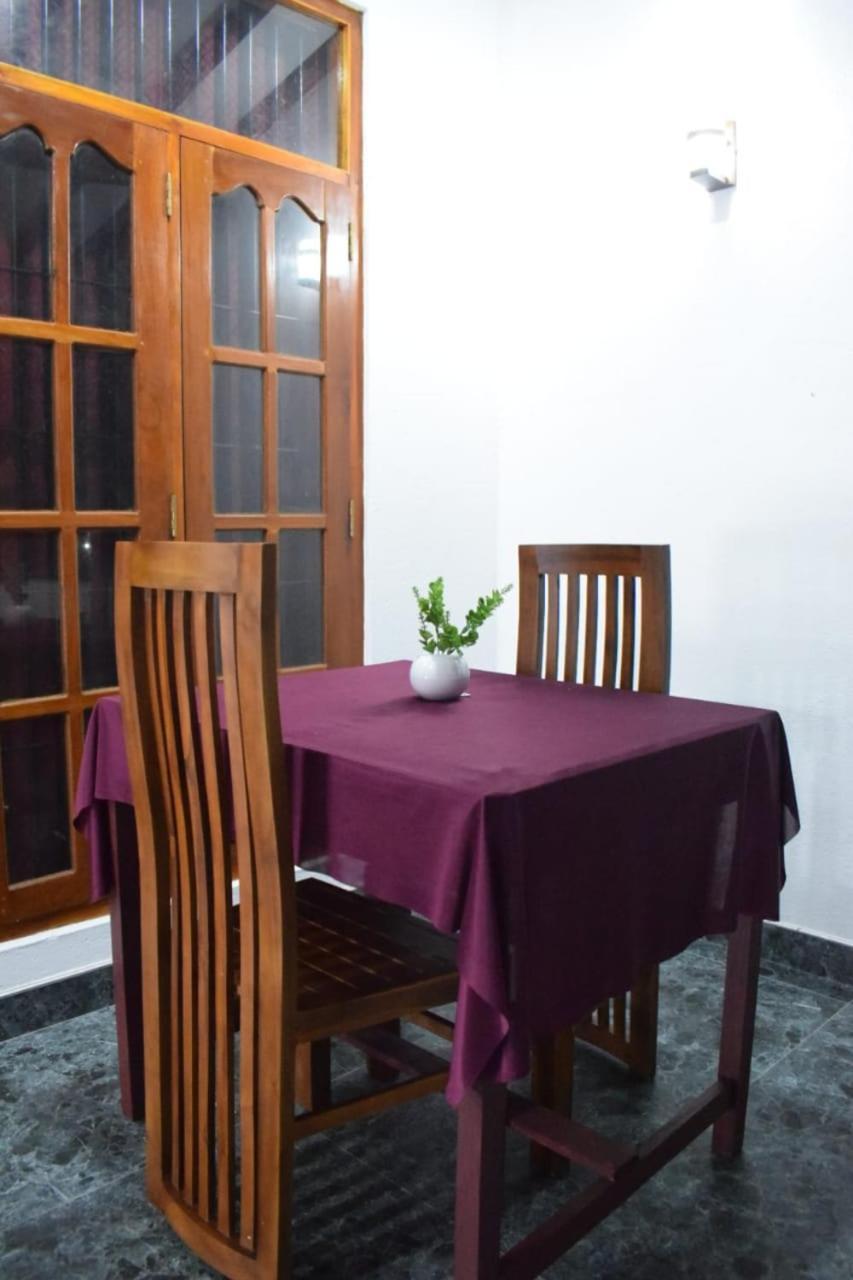 The Alexis'S Guest House Negombo Exteriör bild