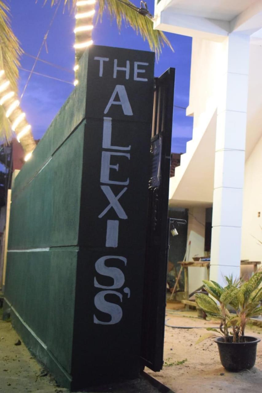 The Alexis'S Guest House Negombo Exteriör bild