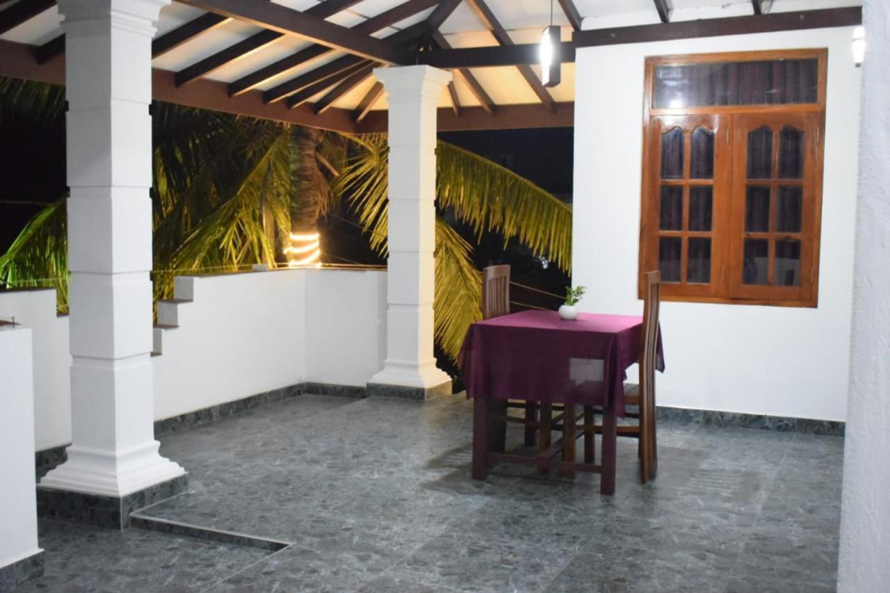 The Alexis'S Guest House Negombo Exteriör bild