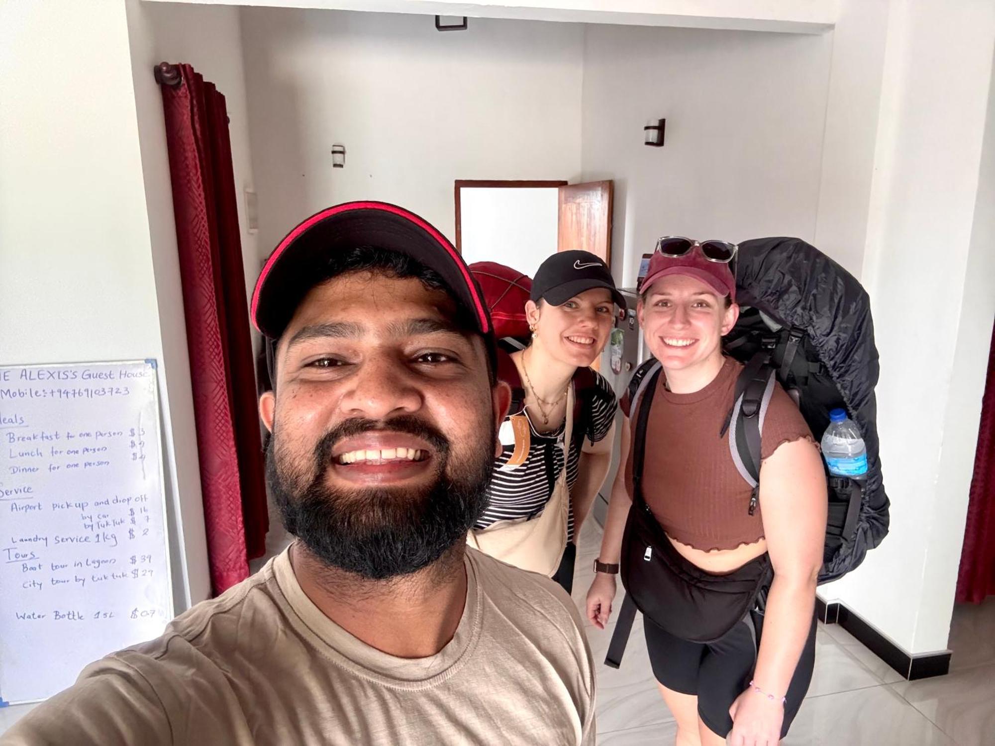 The Alexis'S Guest House Negombo Exteriör bild